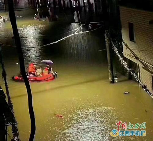 景德镇遭遇暴雨实时报道